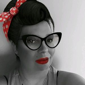 Meet your Posher, Tiffany